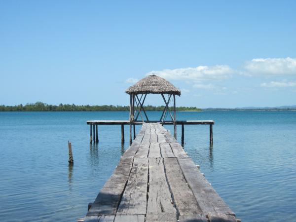 Ready to navigate on the Pangalanes Channel